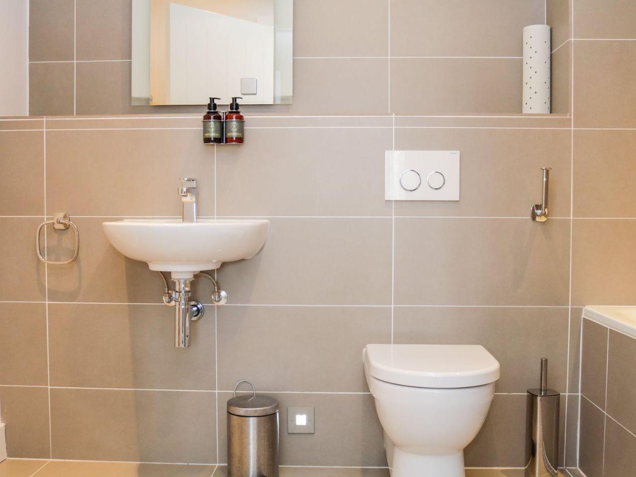 Gara Rock - Garden Apartment 7, ซัลคอมบ์ ภายนอก รูปภาพ